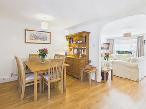 Photo Dining/Sitting- click for photo gallery
